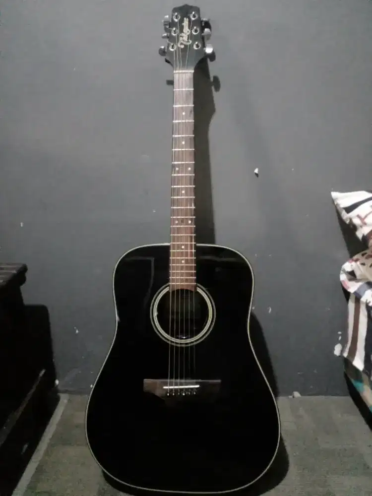 Gitar akustik Takamine D Series