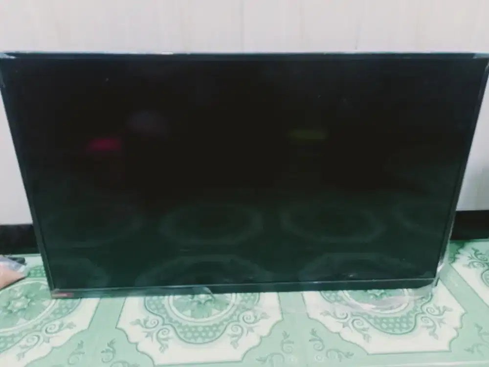 TV LED 40 inch kondisi mati