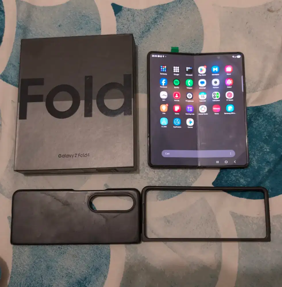 SAMSUNG Z FOLD 4 BEKAS KONDISI FLEKSIBEL RUSAK TAPI LCD AMAN