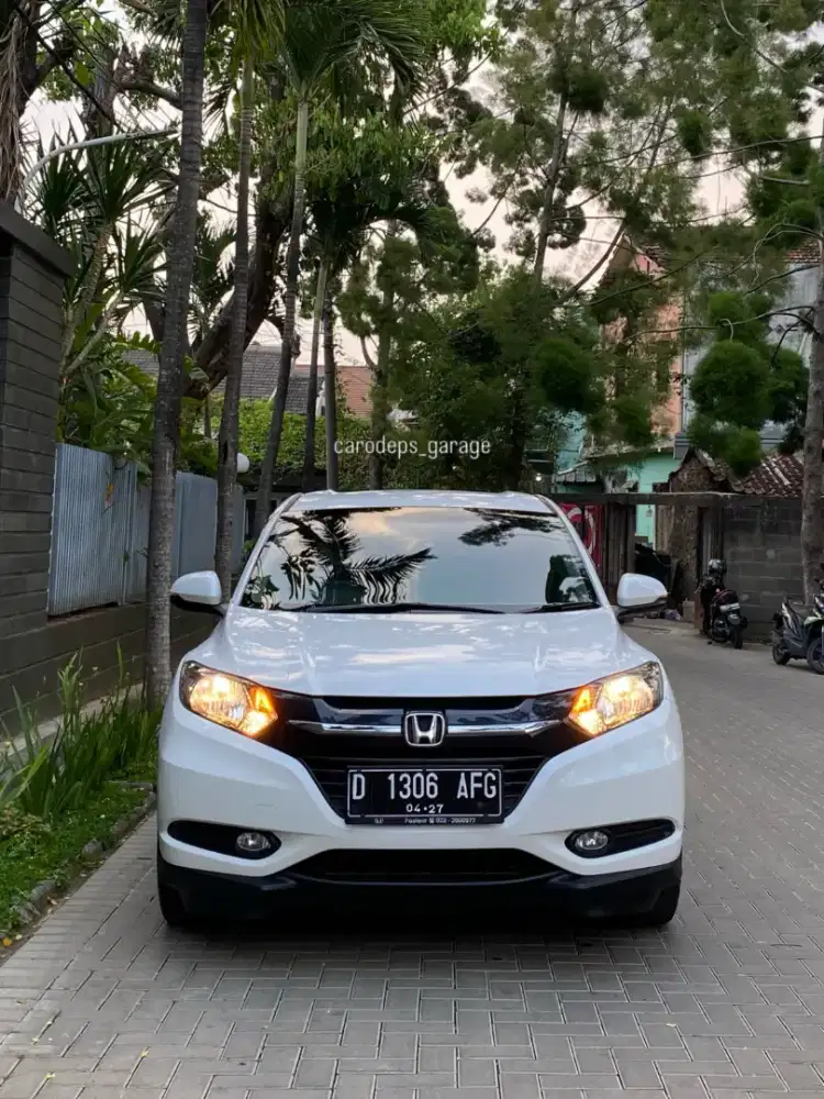 HRV E 2017 KM 30RB ISTIMEWA