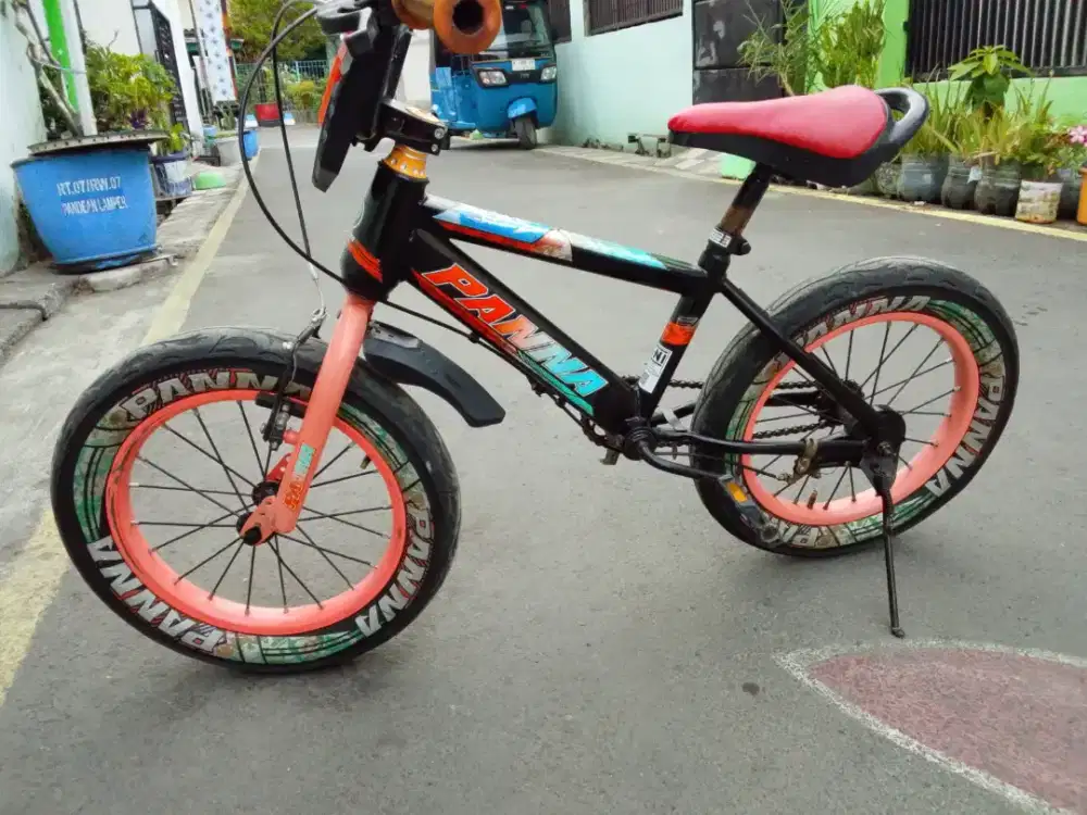 sepeda BMX UK 16