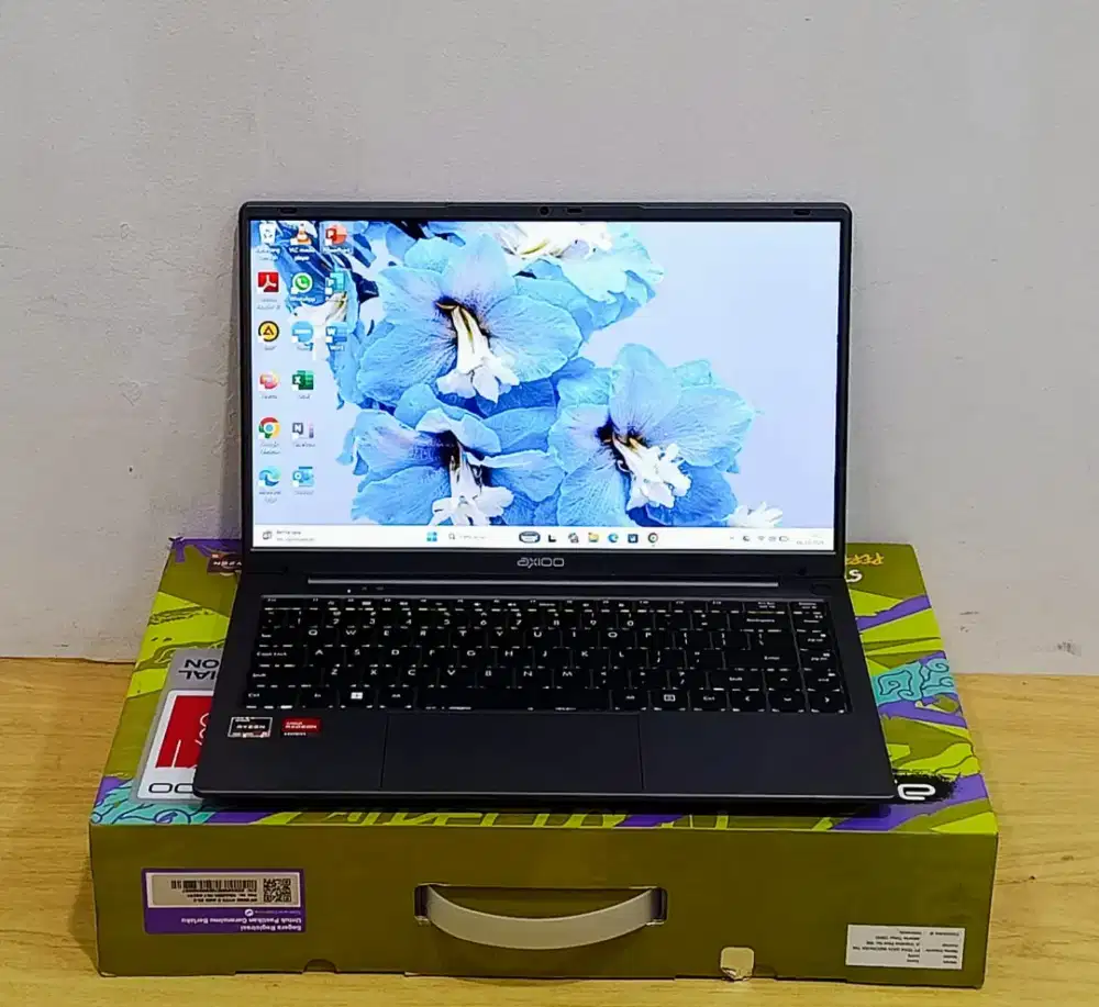 AXIOO Hype 5 AMD X5-2/ AMD Ryzen 5-74300U RAM 8GB SSD 256GB