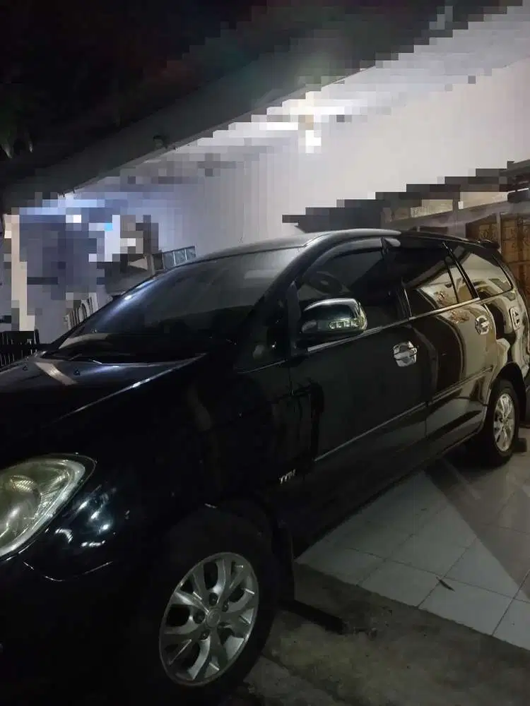 Toyota Kijang Innova 2005 Bensin