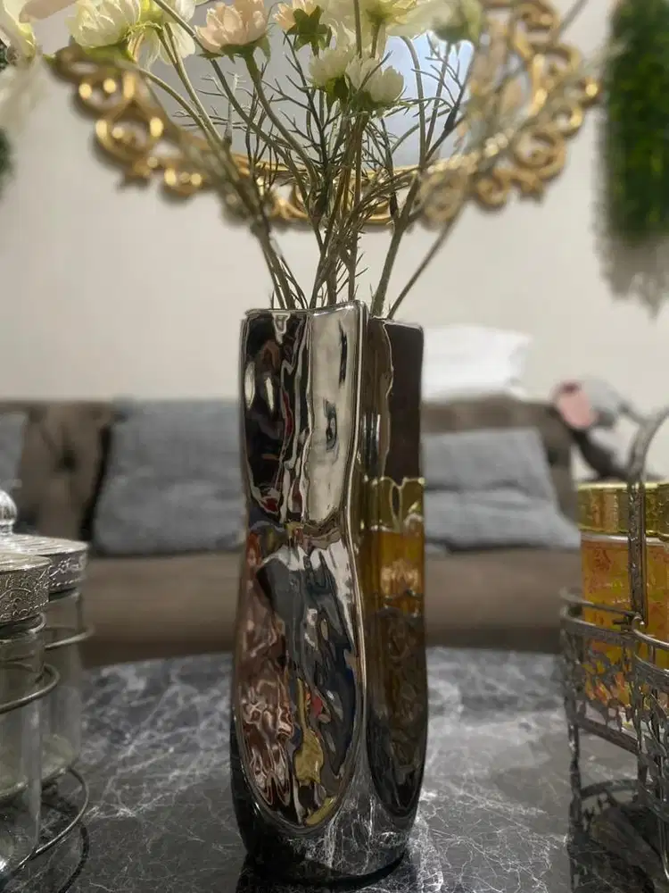 VAS BUNGA ELEGANT