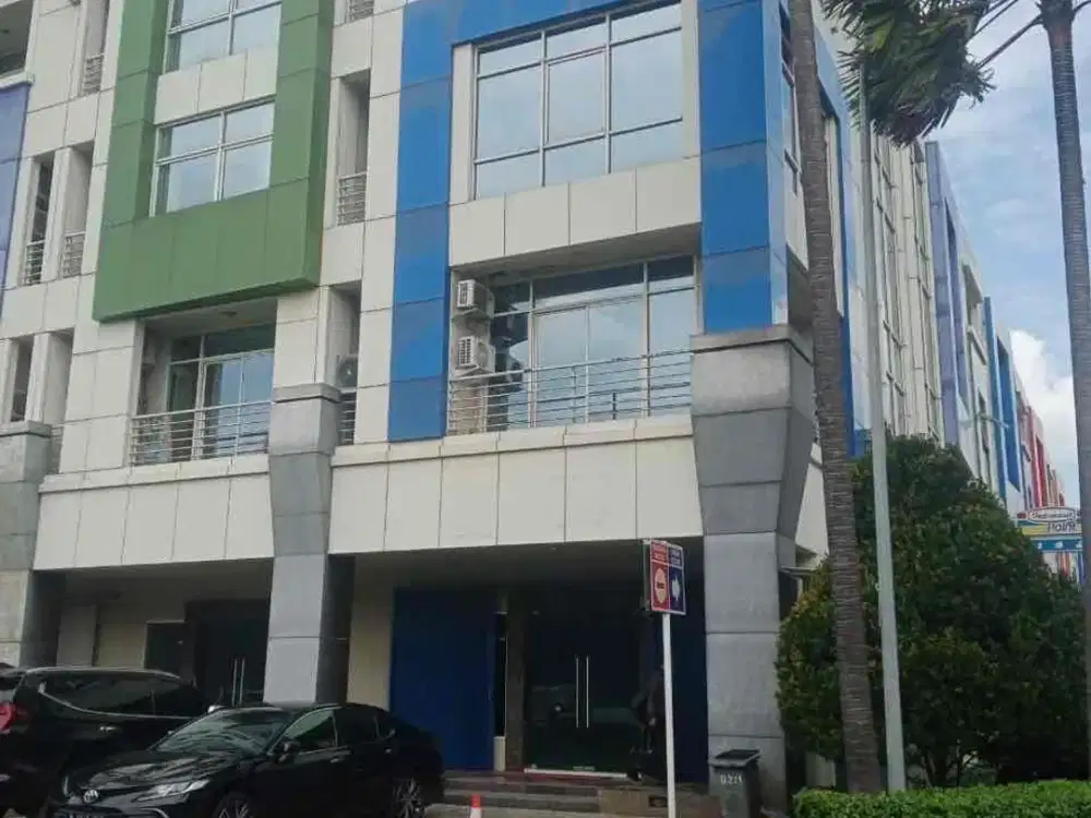 Ruko hook furnish siap pakai di gading kirana boutique