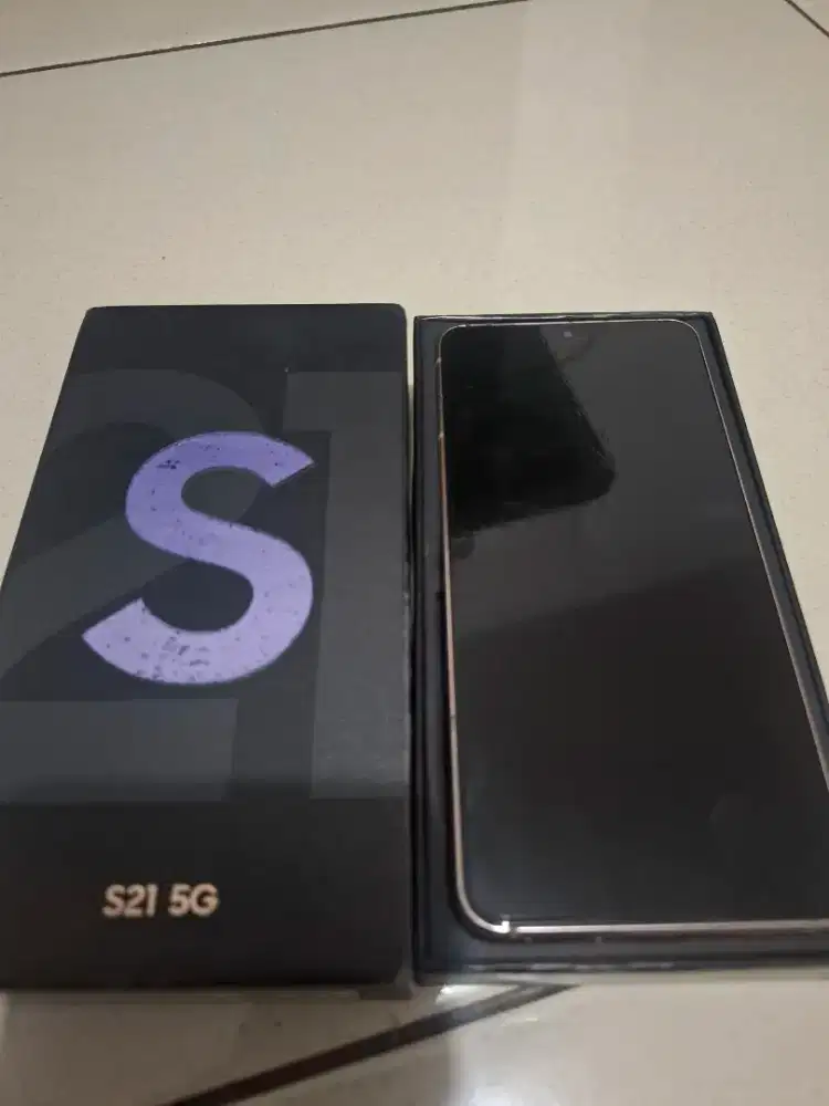 Samsung Galaxy S21 5G 8/258 Gb Lengkap Minus Lcd bergaris