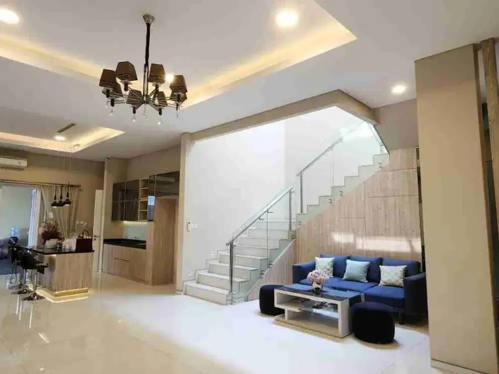 Disewakan Rumah Mewah Cluster Phg Summarecon 5 menit ke toll