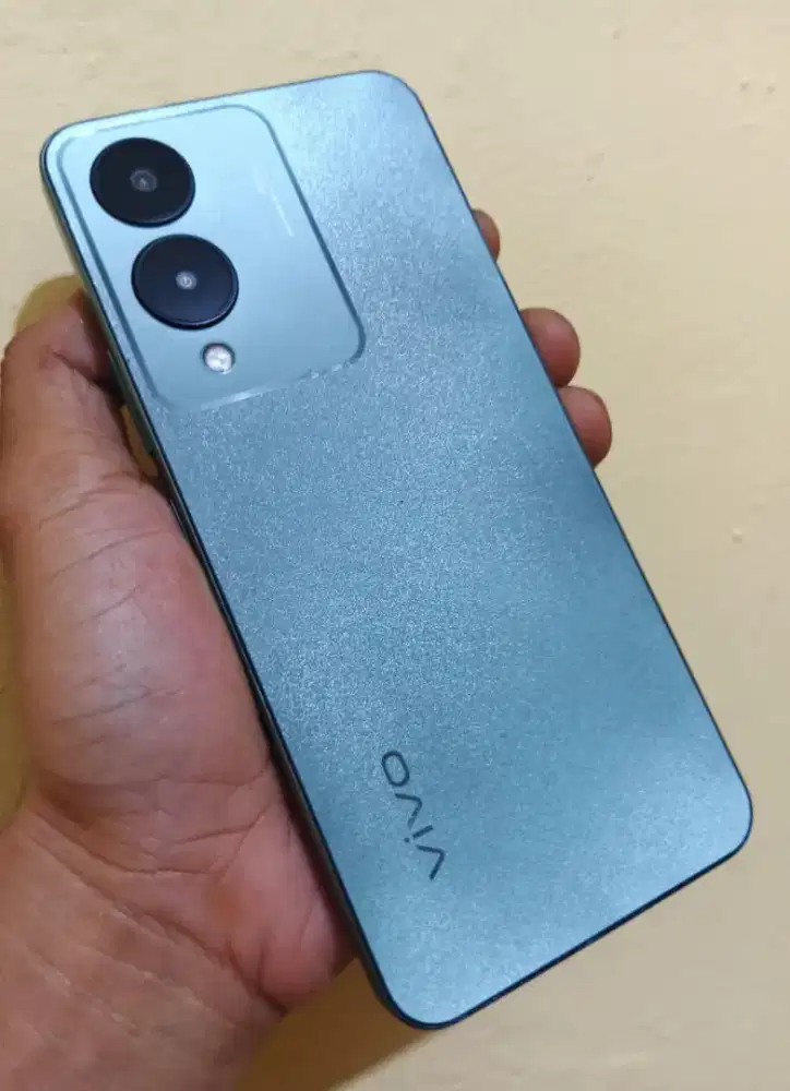 VIVO Y17s Ram 4+4/64