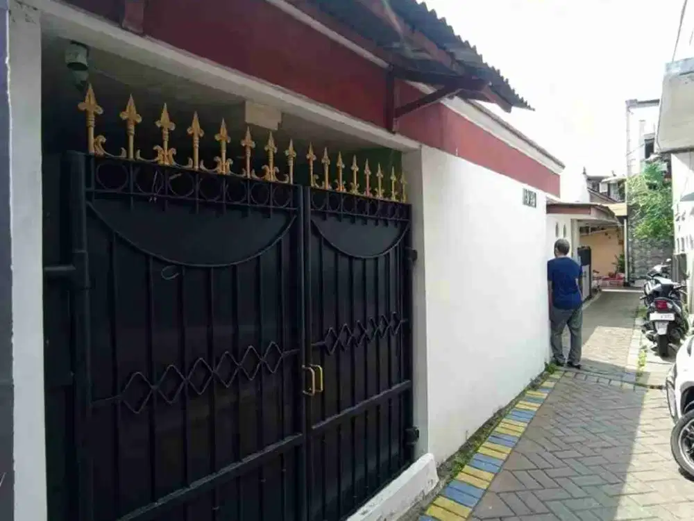 Kost Aktif Murah Full Penghuni Ngomset di Dukuh Kupang, Sby Selatan
