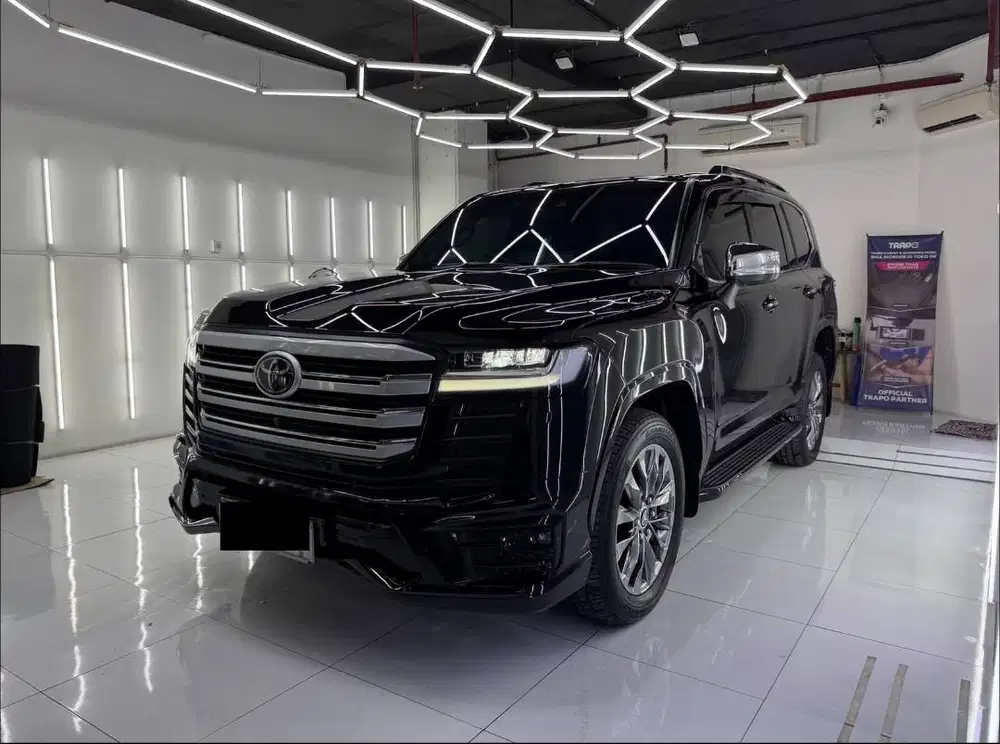 Land Cruiser VXR 300 V6 Twin Turbo