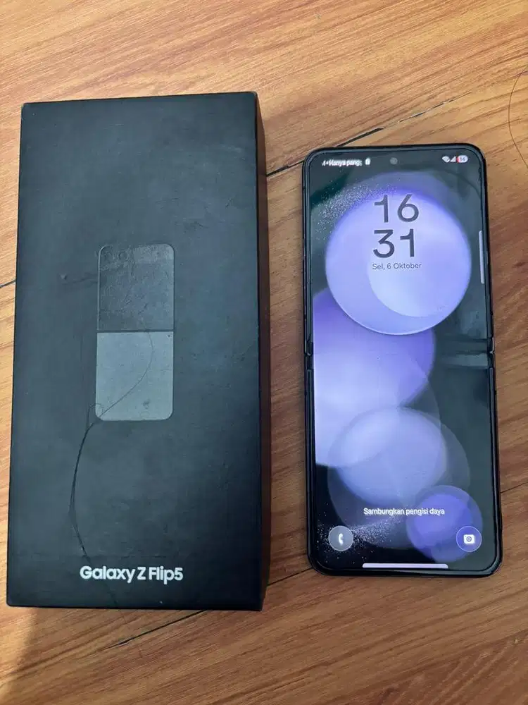 Samsung Z Flip 5 SEIN 8/256gb
