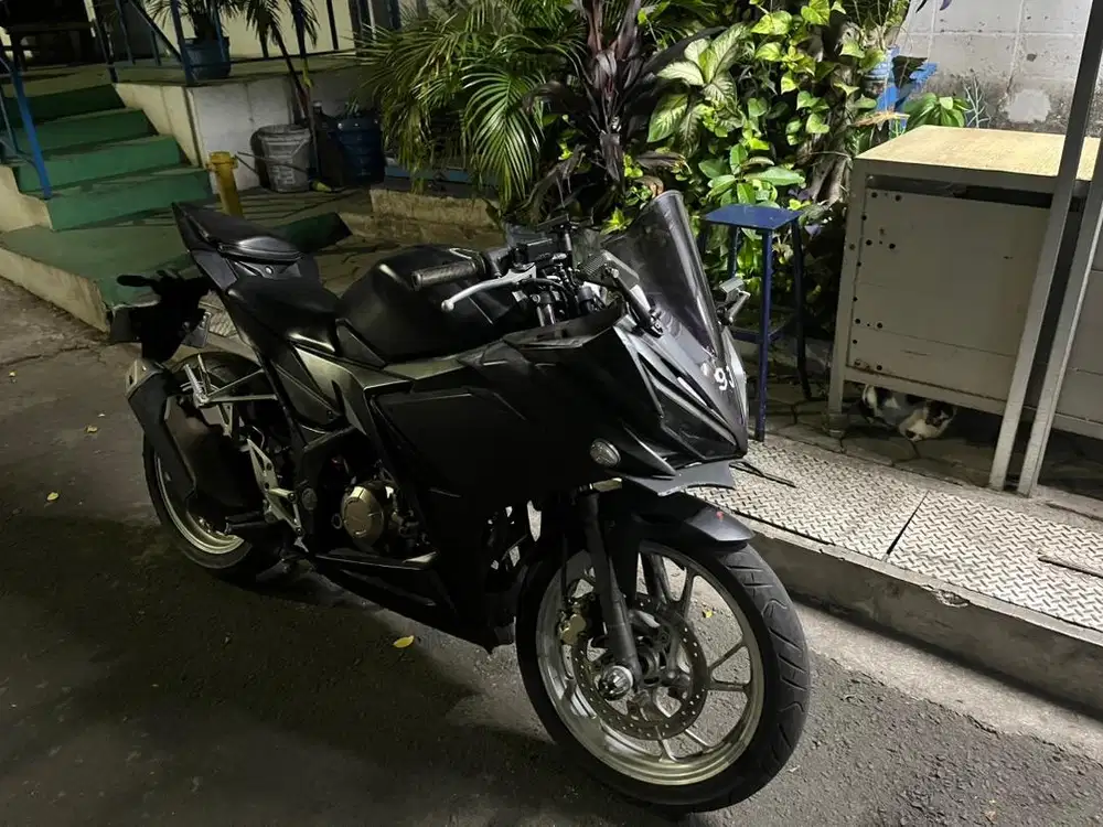 Dijual motor cbr150 facelit