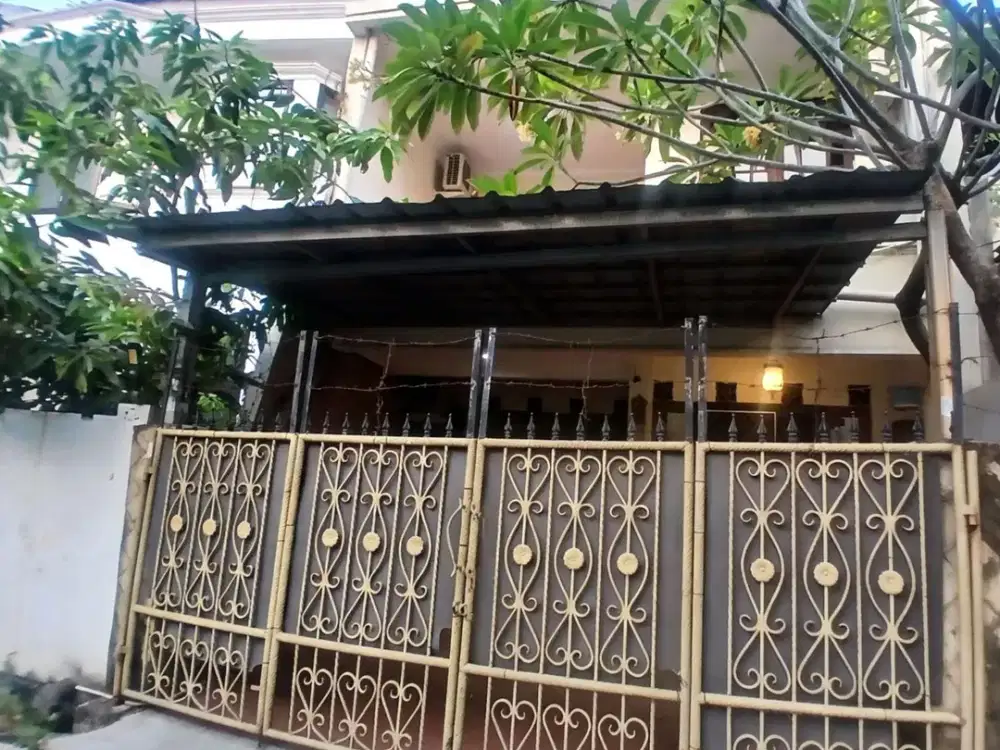 Disewakan Rumah 2 Lantai Furnished Siap Huni Dalam Lingkungan Yang Tenang Di Duren Sawit, Jakarta Timur #4512