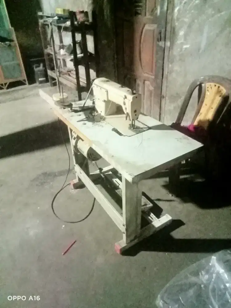 Mesin jahit bekas jahit sofa