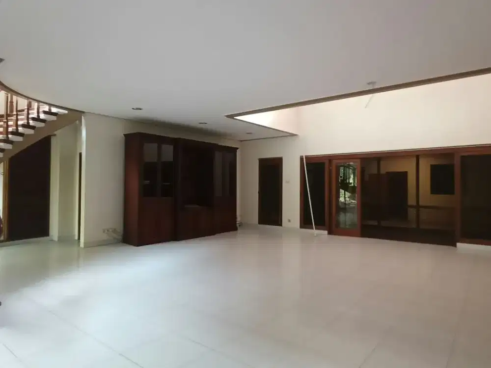 Disewakan rumah rapi siap huni di Bukit Gading Villa - Kelapa Gading Jakarta Utara