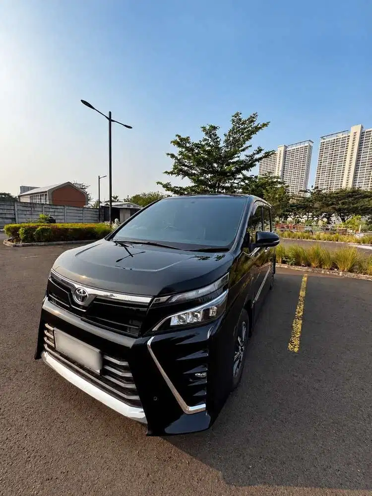 Toyota Voxy 2018 Bensin