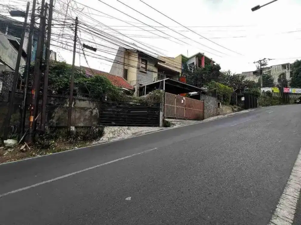 Rumah Lama Harga Murah di Mainroad Cigadung Bandung – Potensi Investasi Tinggi!