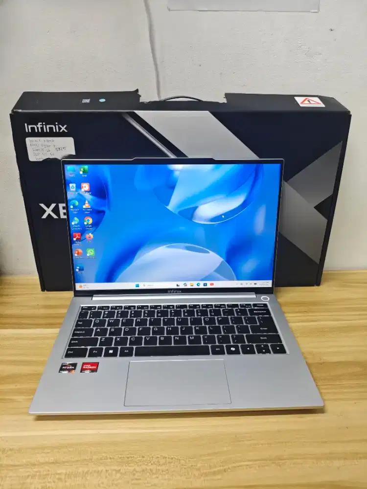 Infinix Xbook B14. Ryzen 7-5825U. Ram 8gb. Ssd 512gb. 14 inch IPS