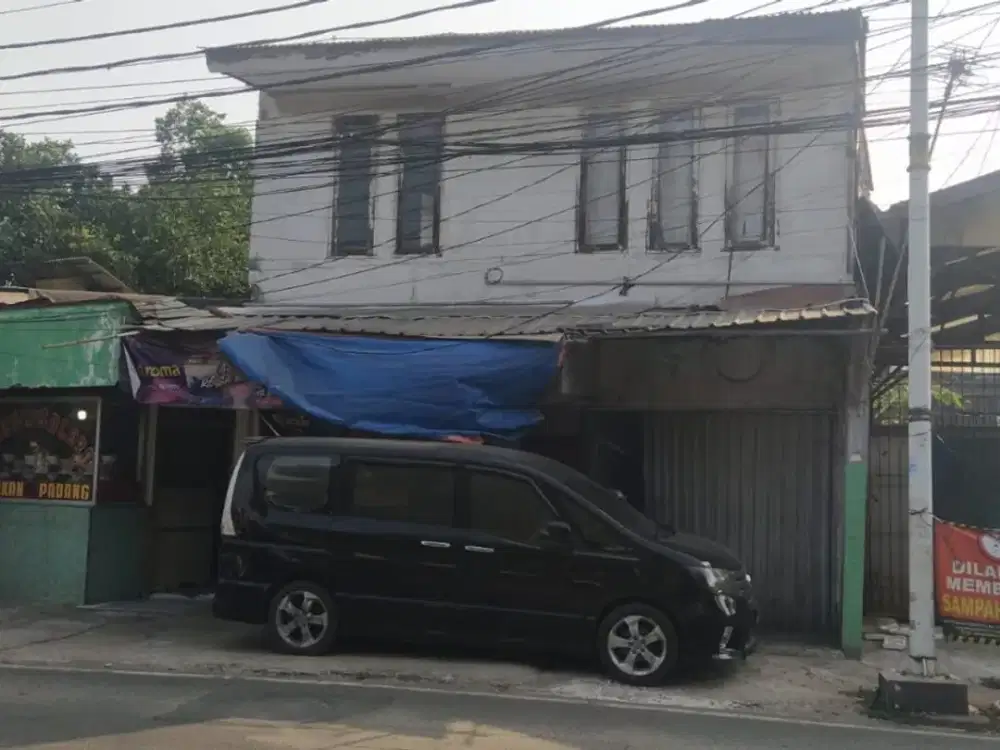 Dijual rumah tua + 3 kios lokasi strategis 2 lantai di pinggir jalan raya Penggilingan depan jalan Sumarno Pengadilan Jakarta Timur siap huni minimali