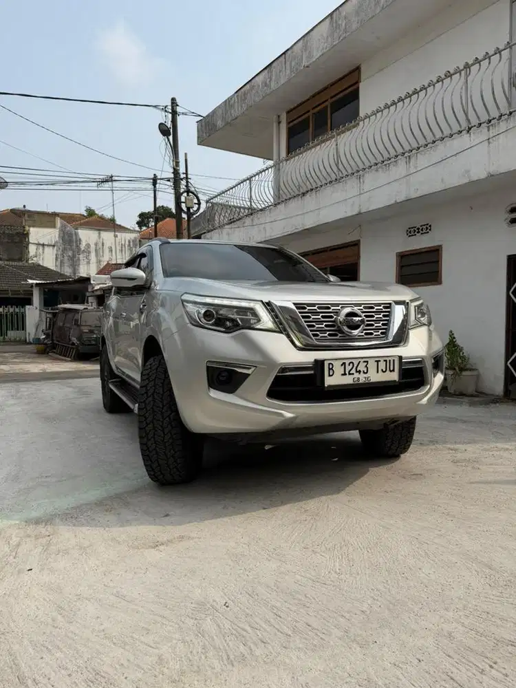 TERRA 4x4 AT KONDISI SUPER