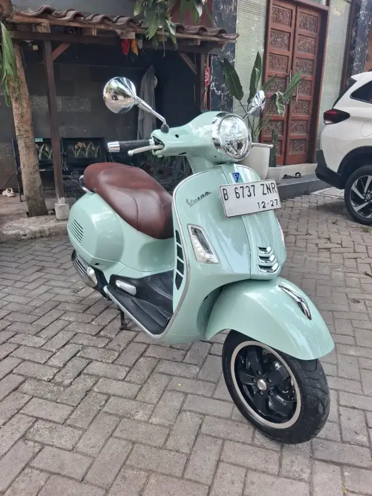 Jual cepat vespa gts 2021 green relax