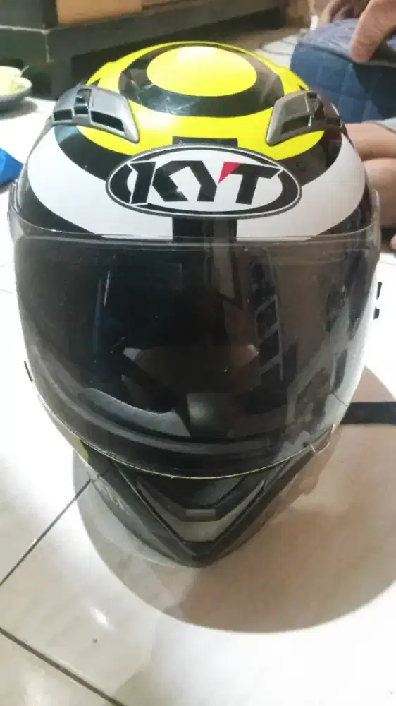 DIJUAL HELM KYT VENDETTA 2
