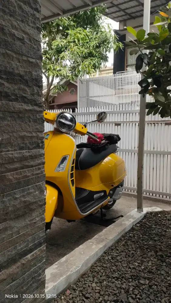 Vespa GTS 150 iGet Full Original Mulus