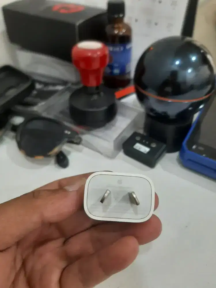 Charger Iphone 5w Tipe Kaki 2 Gepeng Serong Inter A-US