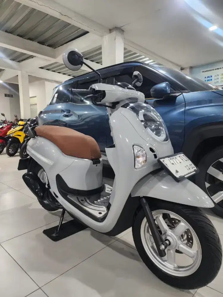 SCOOPY PRESTIGE 2025