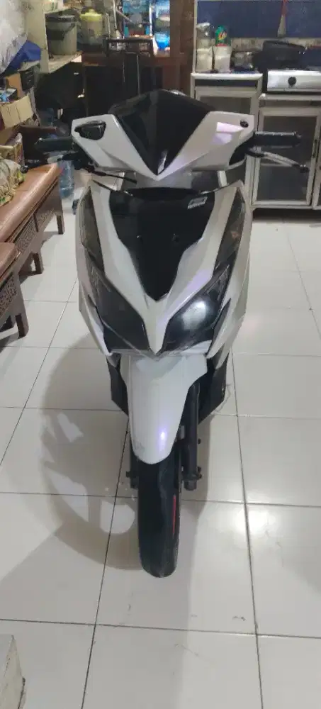 Vario 125 kzr iss