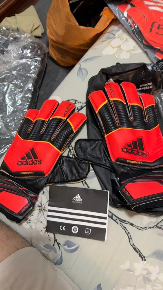 [Original] Used - Adidas Glove Football kondisi 8/10
