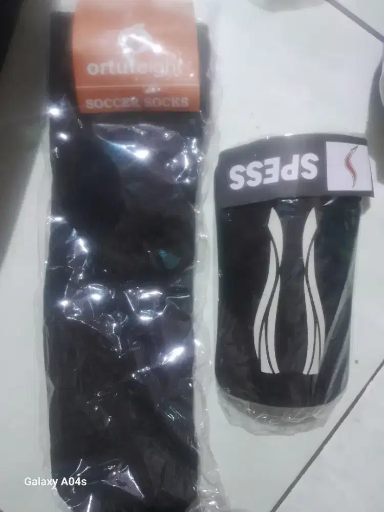 Sepatu bola pull 1 set