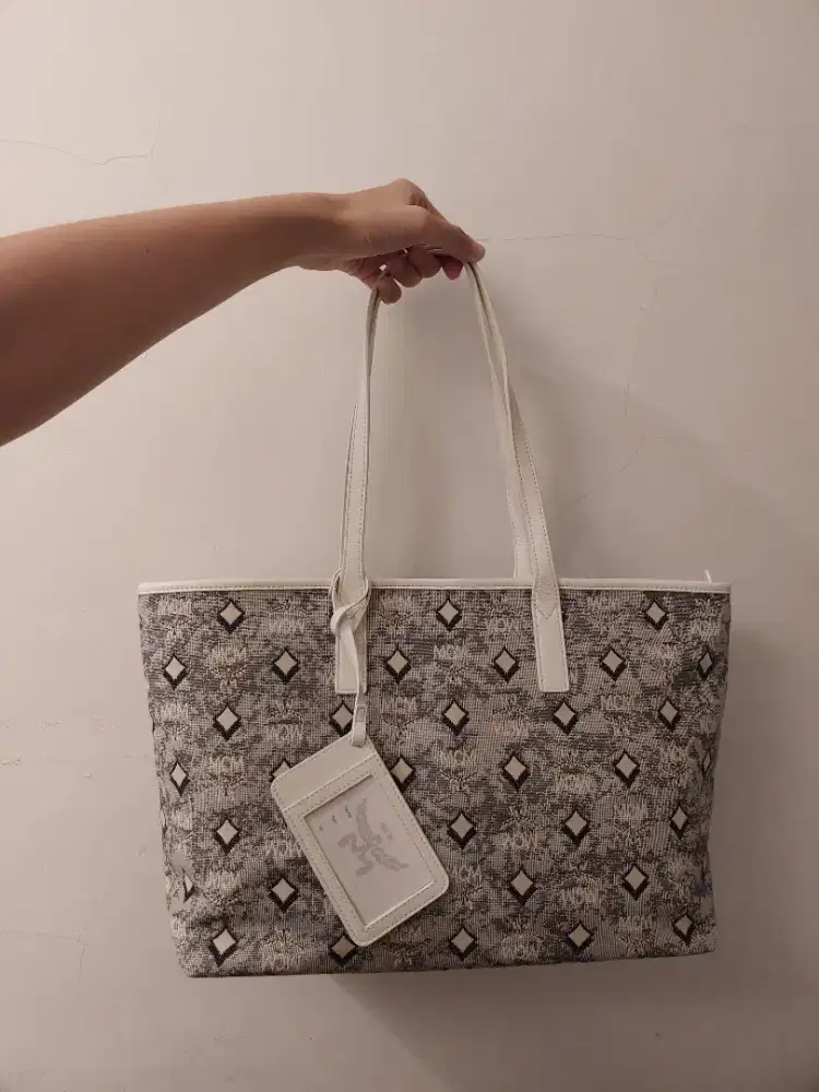 Tas MCM toni tote bag Authentic New nbu