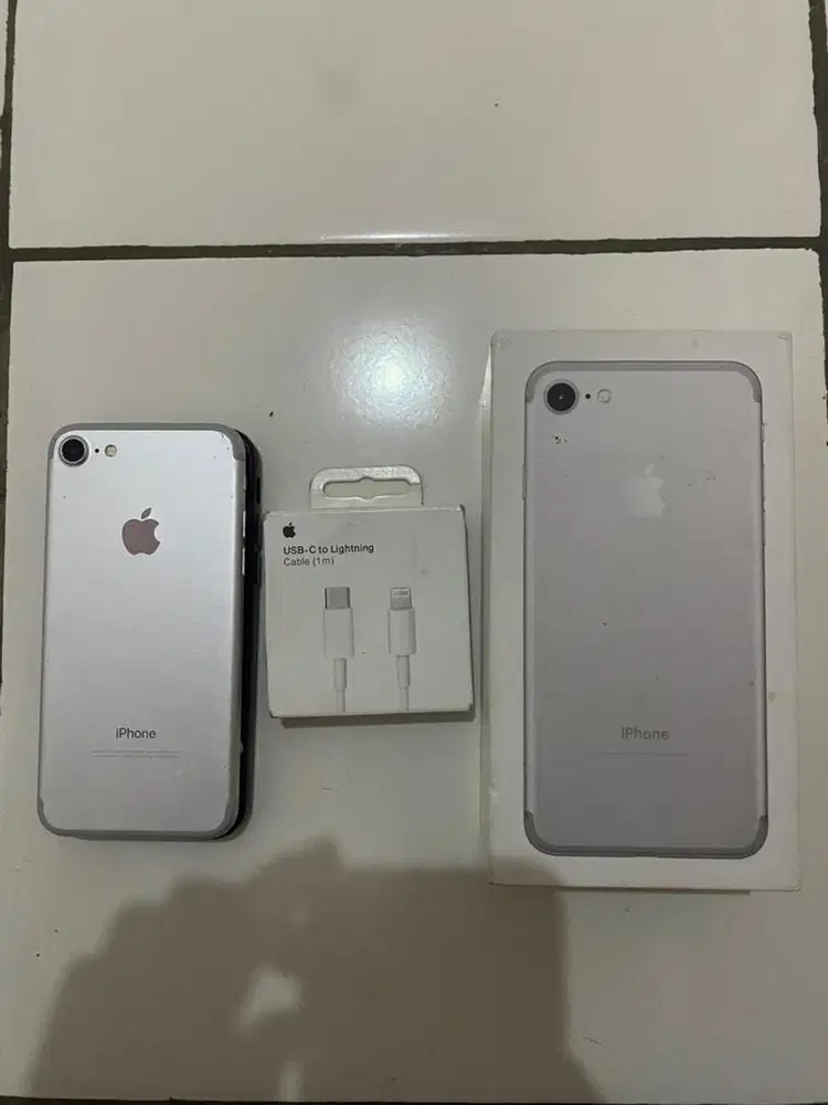 ip7 32gb silver istimewa