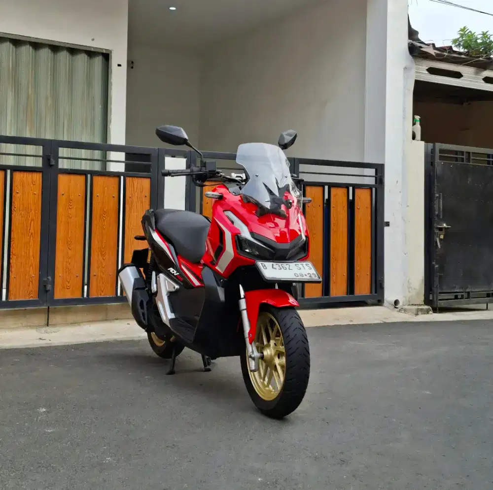 Honda ADV 150 ABS ISS (Tipe Tertinggi) MULUSSS Surat Lengkap