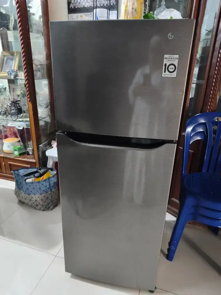 Di jual Kulkas 2 pintu