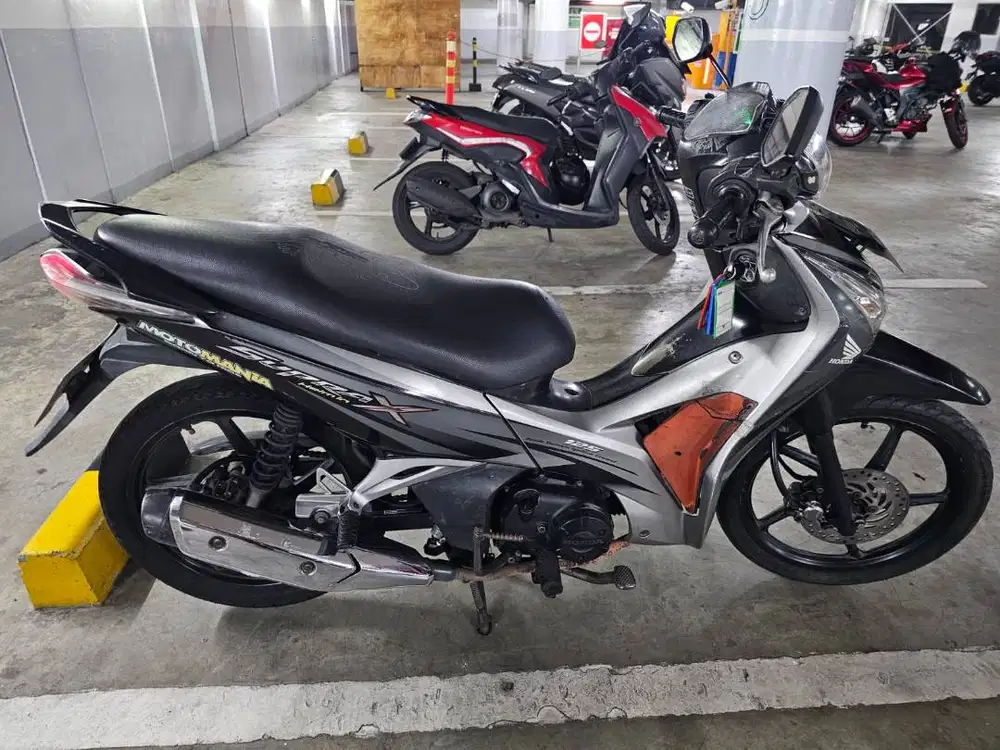 Yang cari Honda Supra X 125 Helm In Carbu tangan pertama dari baru gas