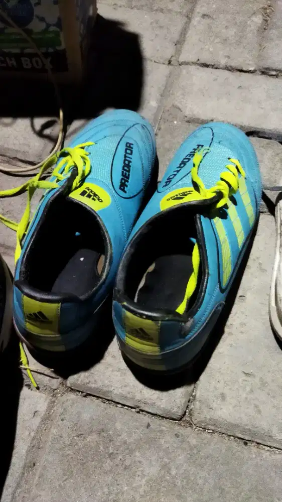 Sepatu ukuran 36/38