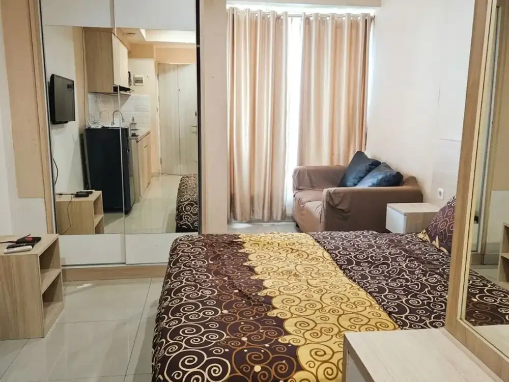 Disewakan Termurah Apartemen Grand Kamala Lagoon Studio Furnish Selangkah ke Mall