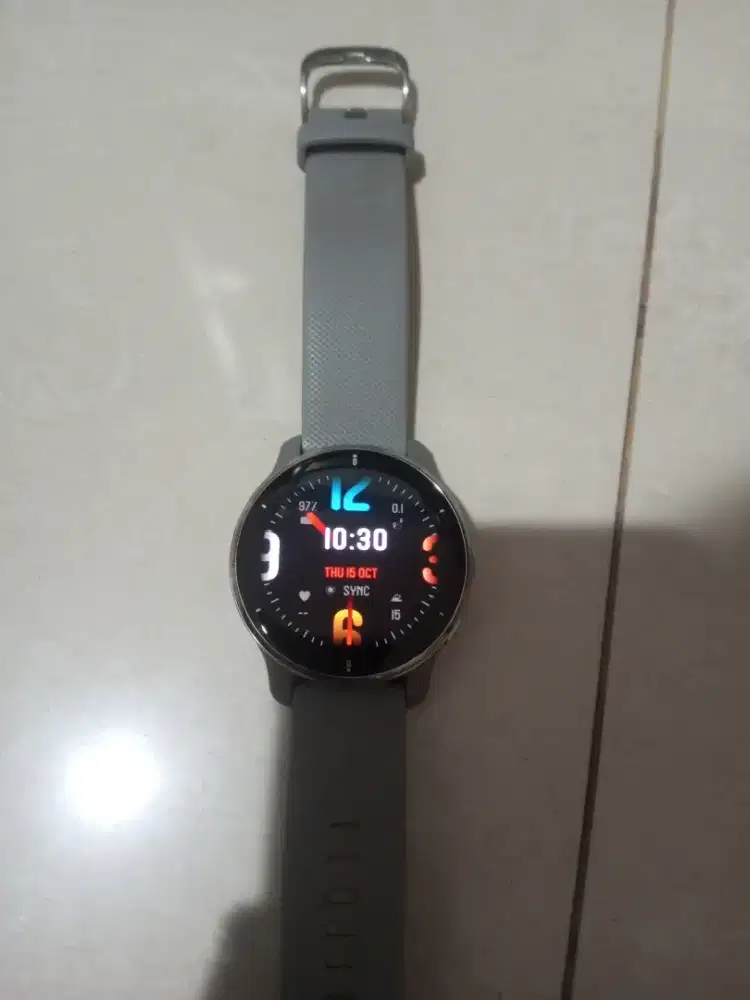 Garmin Venu Smartwatch Bekas Normal + Charger