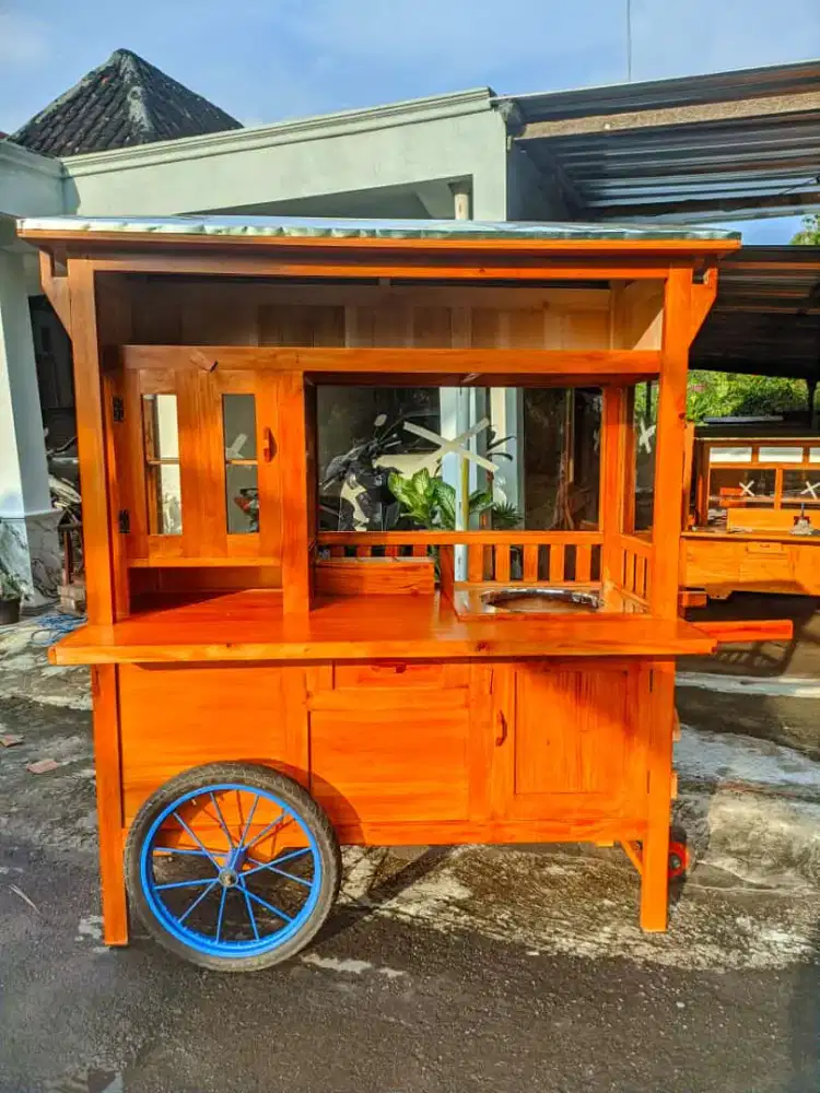 PUSAT GEROBAK BAKSO, MIE AYAM, SOTO, PECEL LELE, MARTABAK, NASI GORENG