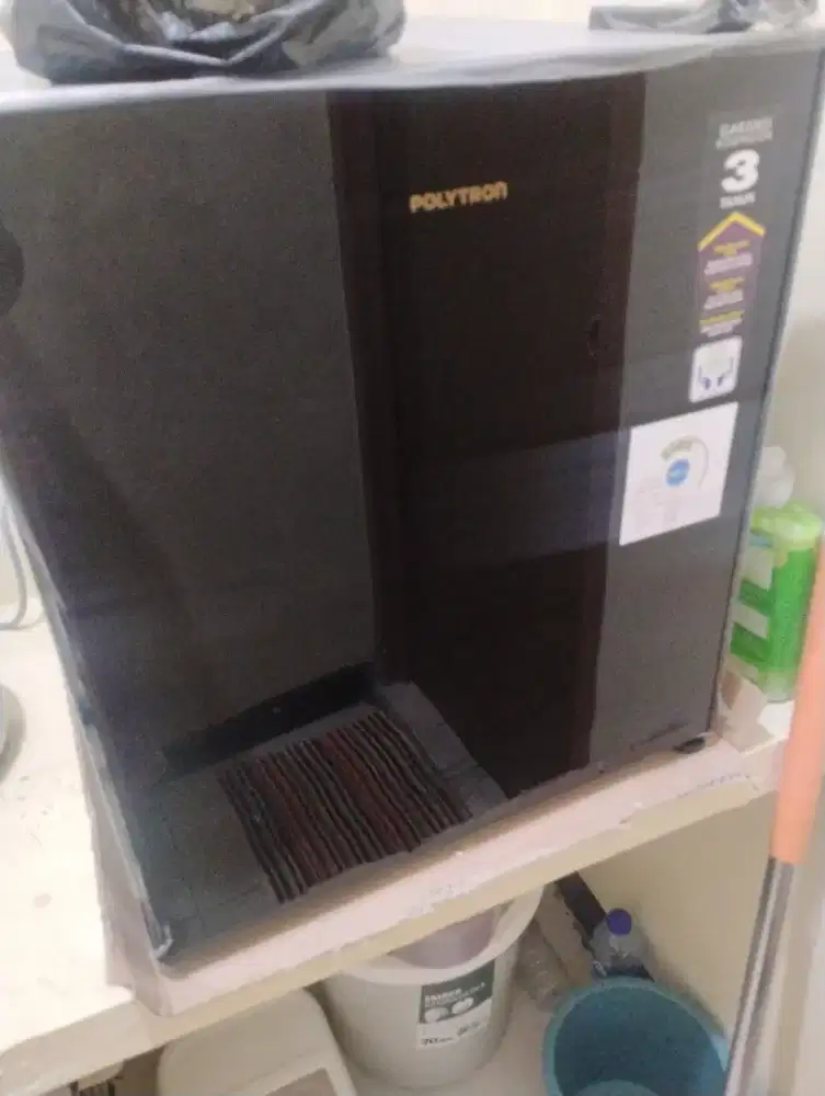 Di jual kulkas mini untuk kost