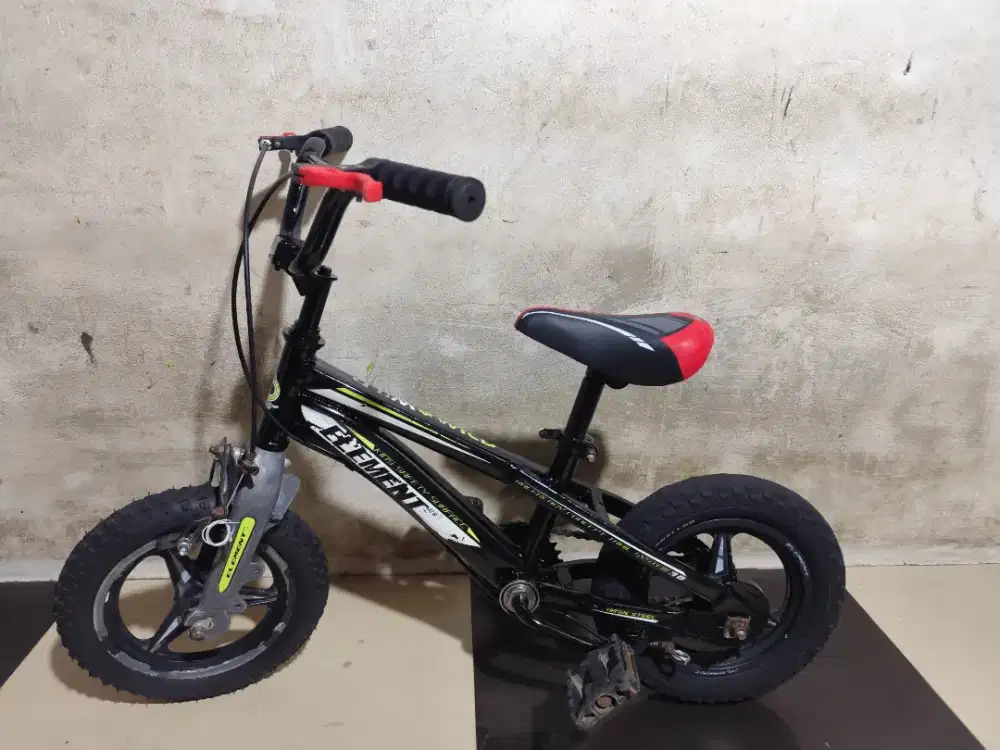 Sepeda bmx ukuran 12 siap pakai