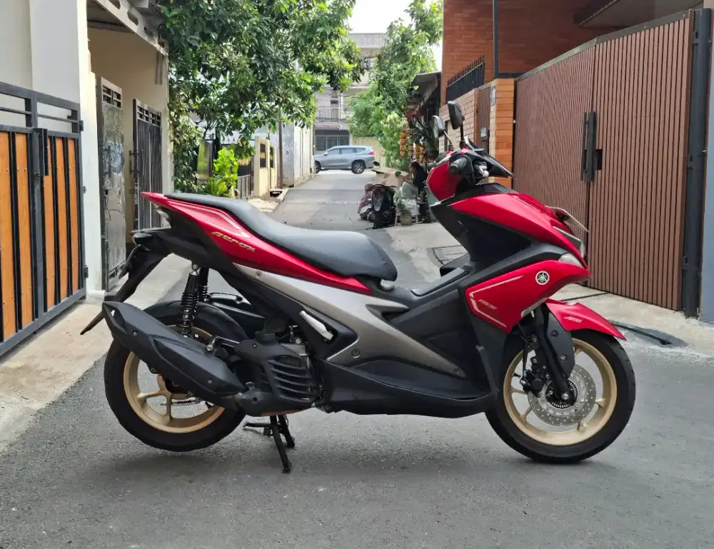 Yamaha Aerox S ABS Keyless (Tipe Tertinggi) MULUSSS Surat Lengkap