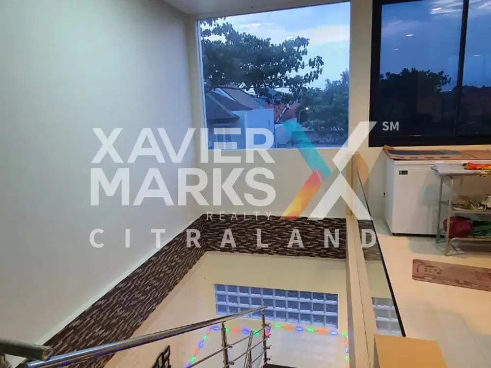 Dijual Rumah 3 Lantai Citraland Alam Hijau – Lokasi Strategis