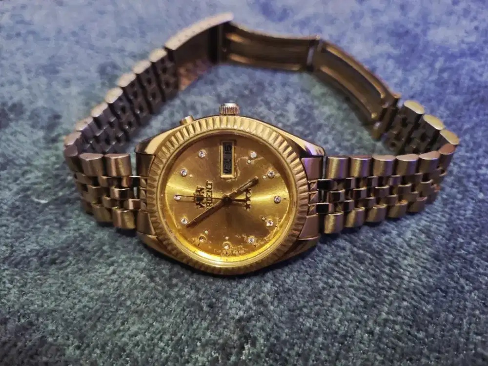 Orient 3 Star President