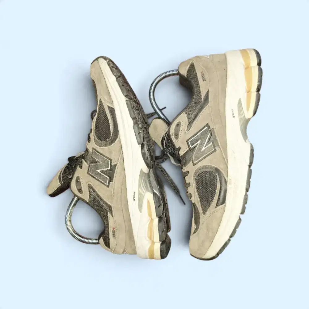 Sepatu Nb 2002 size 42