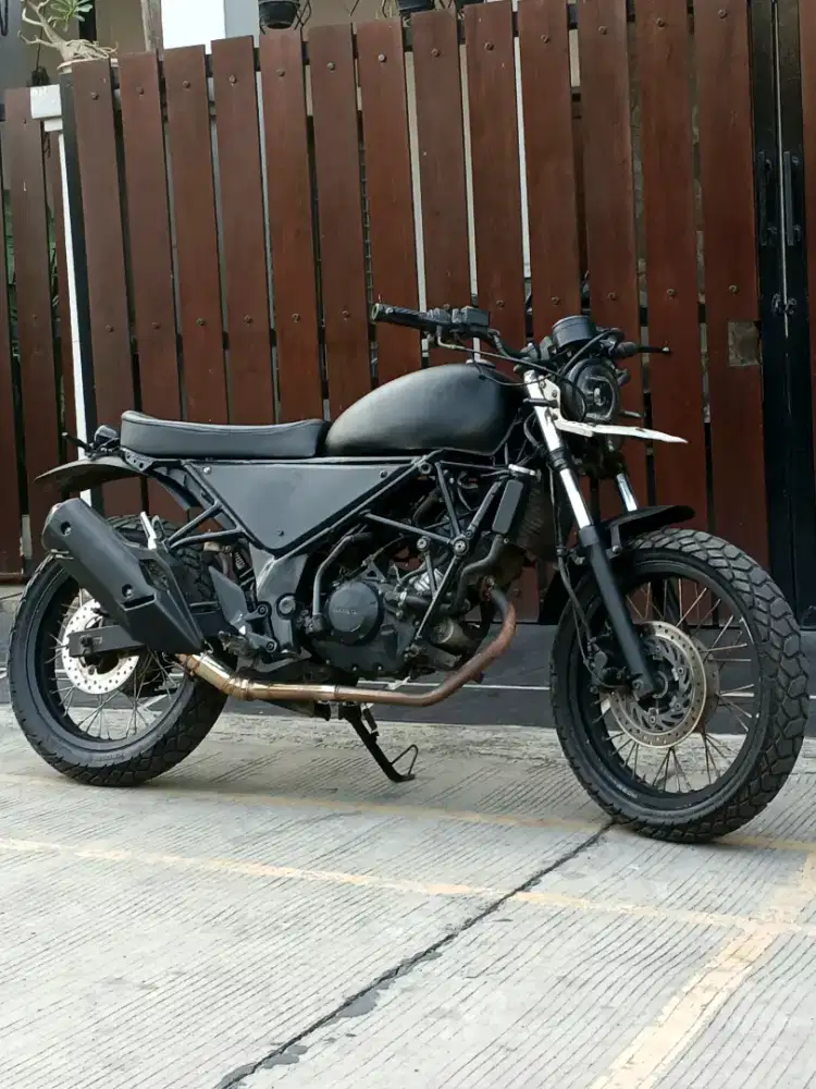 JAPSTYLE SCRAMBLER INJEKSI CUSTOM CB150R