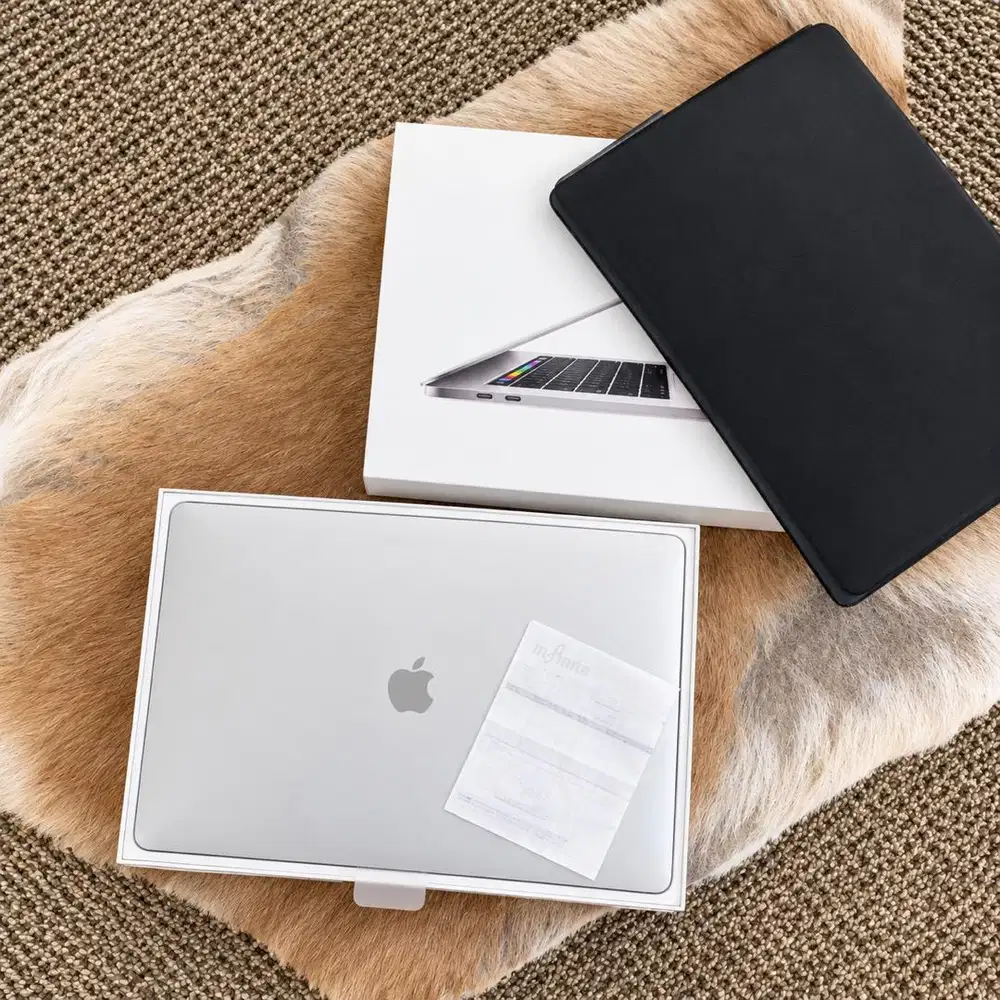 Macbook Pro 15 ibox ID/A Touchbar i7 512GB Dual VGA Spek Brutal