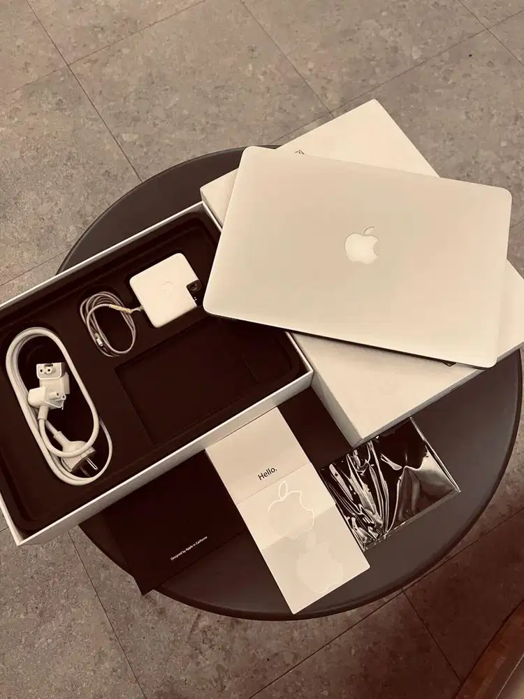 Macbook Pro 13 ibox ID/A i7 256GB Spek Brutal